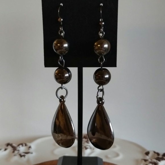 Large Teardrop Black Dangle Earrings - Picture 2 of 6